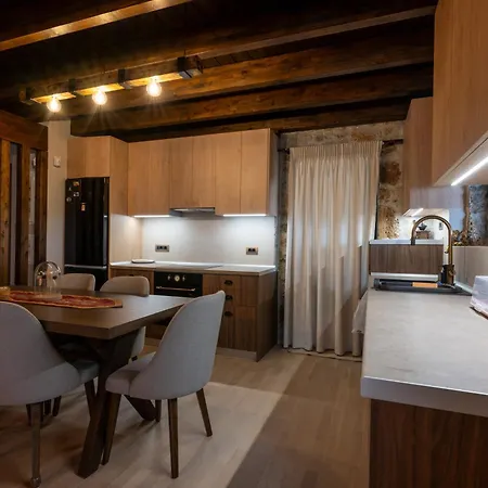 Mountain Apartment Eptalofos